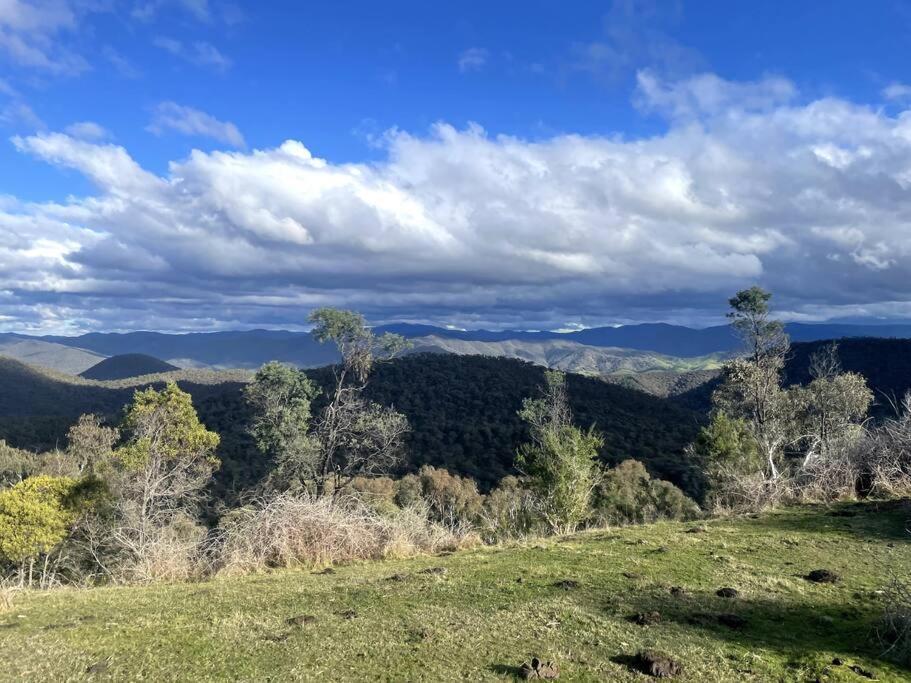Lakeside & Mountain Retreat * Goughs Bay