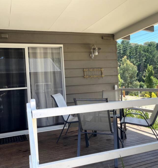 Lakeside & Mountain Retreat Holiday home